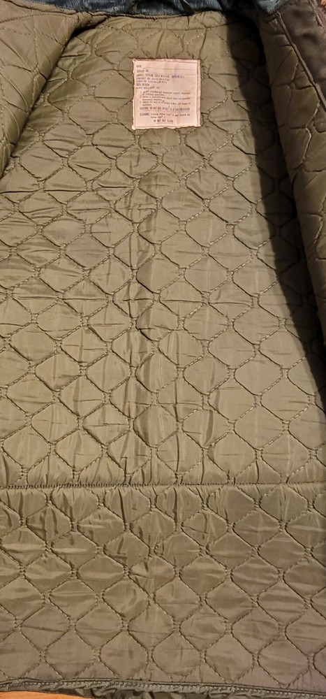 extreme cold weather jacket - size medium Alpha Industries