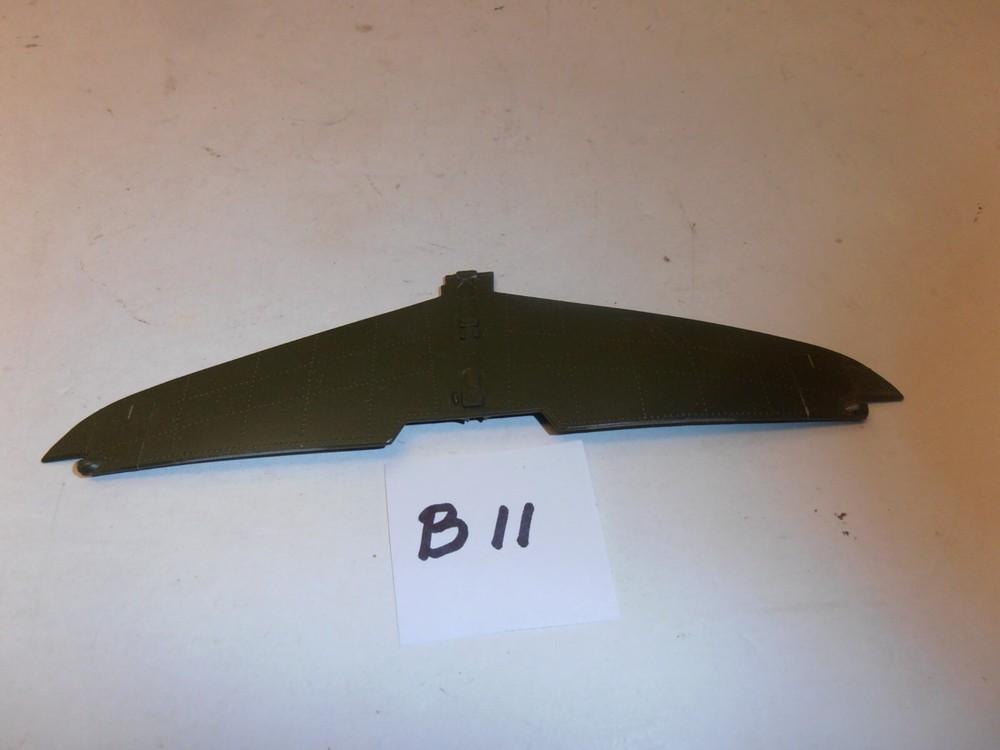 P-40 Stabilizer Color is Green Camo