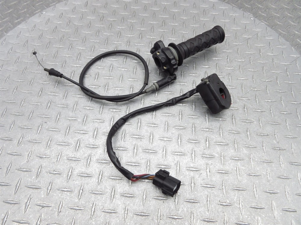 2004 02-06 Ducati Monster 600 M600 Right Handlebar Switch Throttle Control Cable