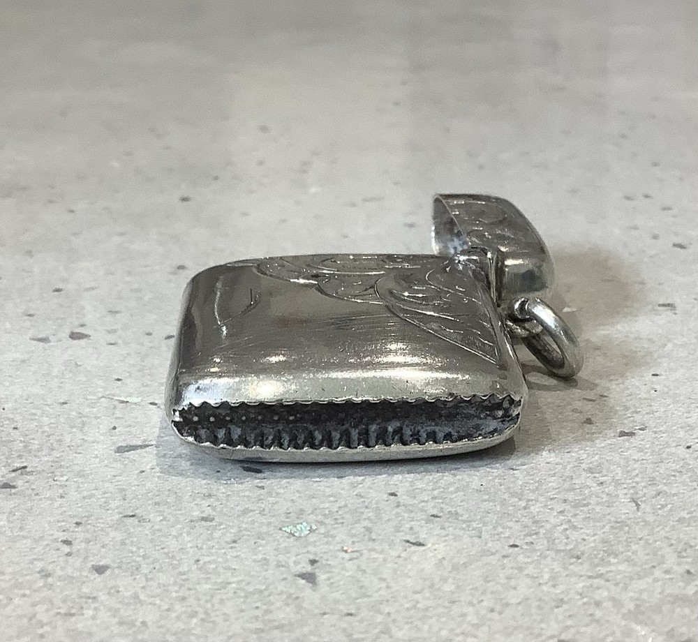 Antique Sterling Silver Vesta Case. Thomas & Marshall. Birmingham 1906