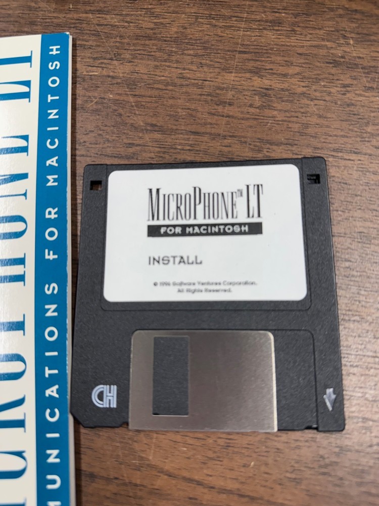 Vintage Macintosh software : MICROPHONE LT / FAXCILITATE 3-1/2 disks
