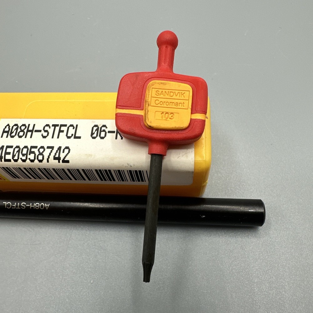 SANDVIK COROMANT A08H - STFCL06 - R WITH TOOL NEW