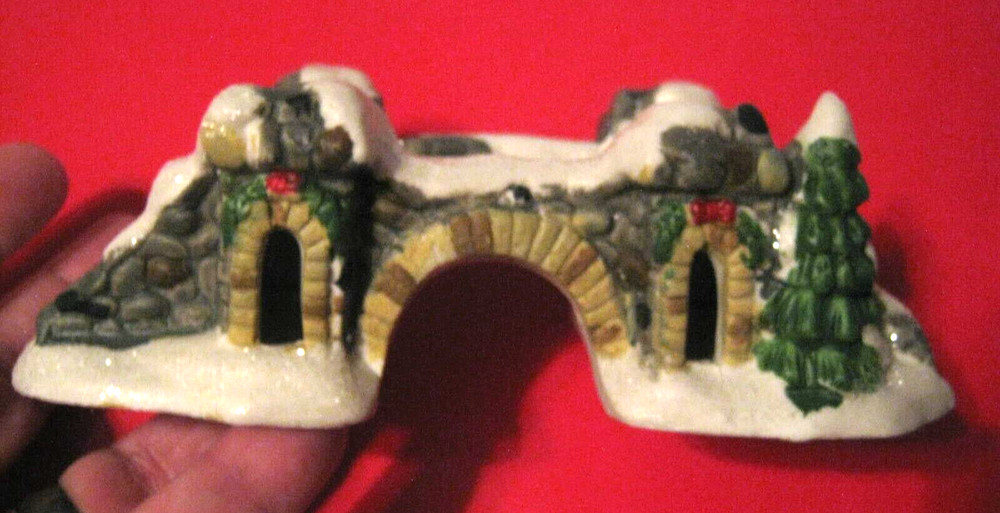 2004 Windham Heights Cobblestone Corners Bridge Village Piece
