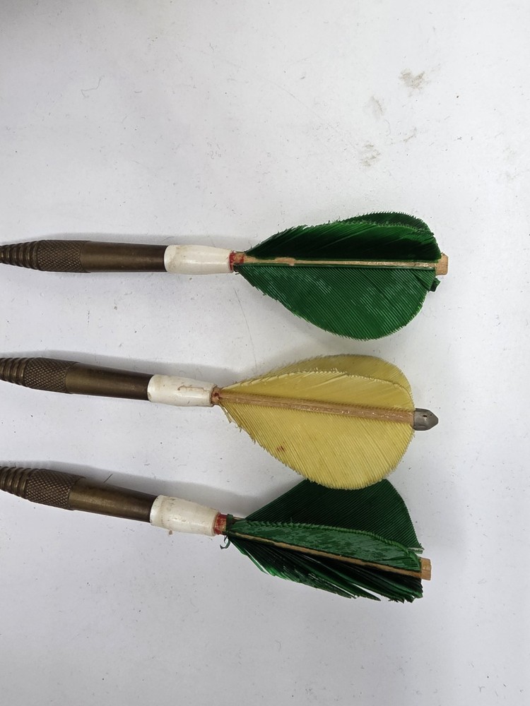 Vintage Unicorn Feather Darts With Case