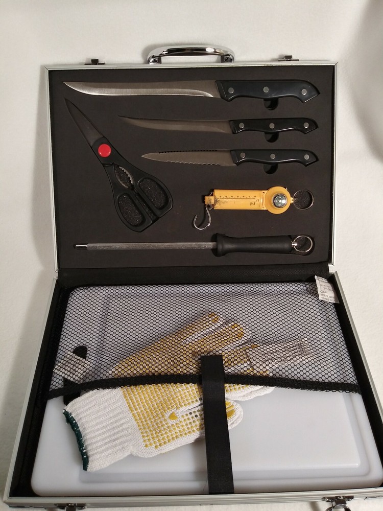 Fisherman's Knife Set With Chrome Case