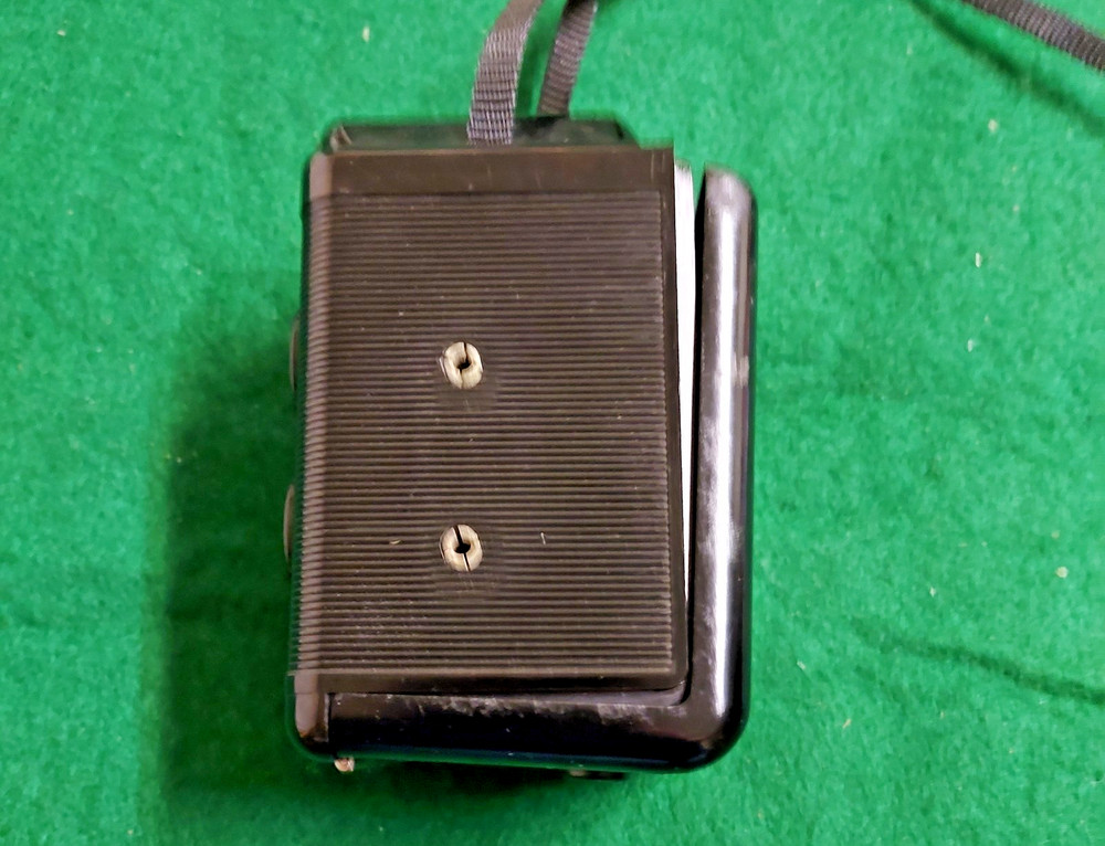 Vintage Argoflex seventy-five camera with flash attachment - working READ