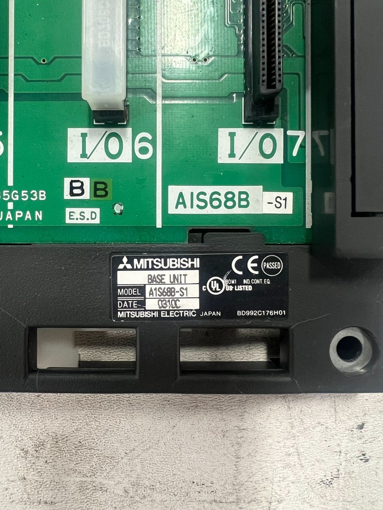 MITSUBISHI A1S68B-S1 PLC CHASIS USED