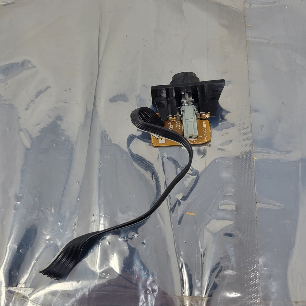 Technics SL-1200 MK2 PARTS - Button a1