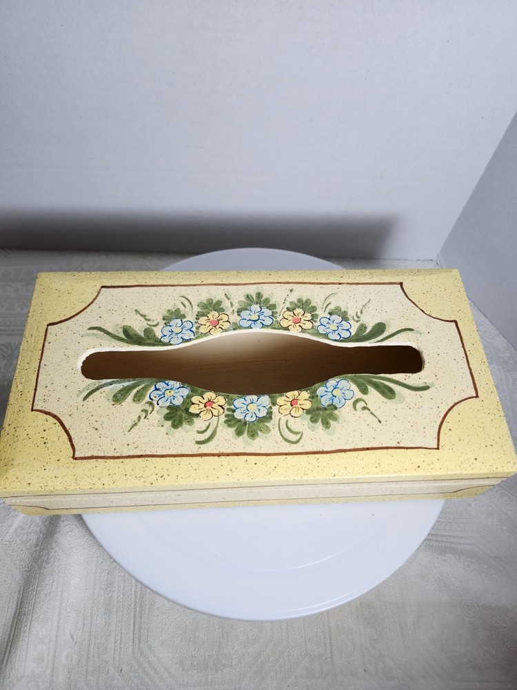 VINTAGE RECTANGLE WOODEN TISSUE BOX/ HOLDER