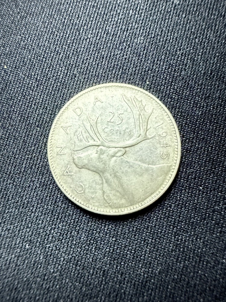1945 Canada Silver 25 Cents Coin