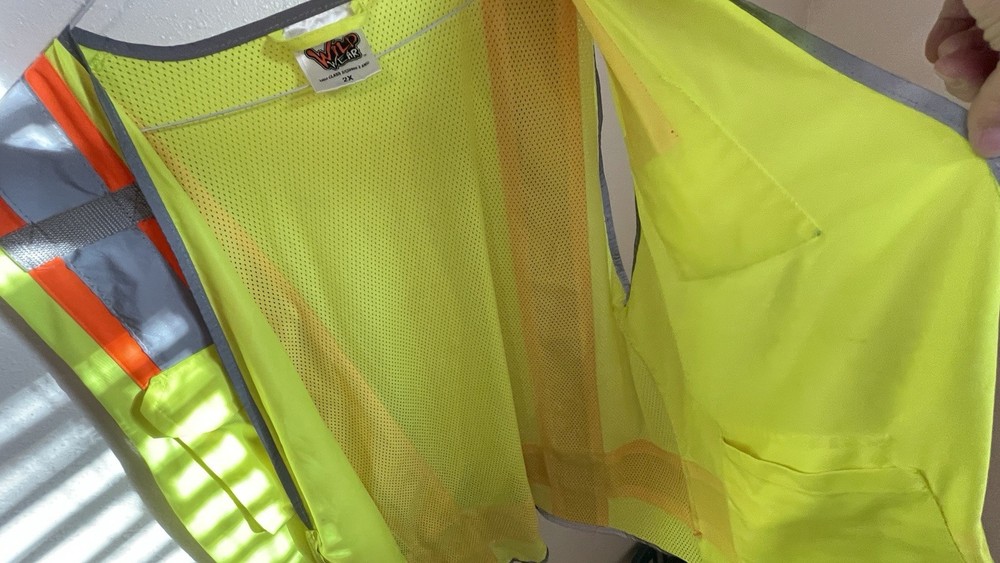 Reflective Vest for Work/Cycle Riding 2XL High Visibility. Polyester Mesh. Nice