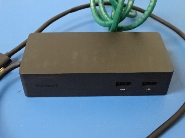 Microsoft D18 KX32 1661 Docking Stations