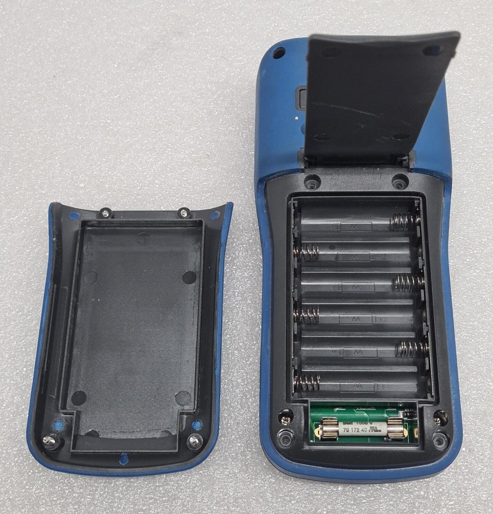 CEM DT-5505 Insulation Testers Large Dual Display W/ case