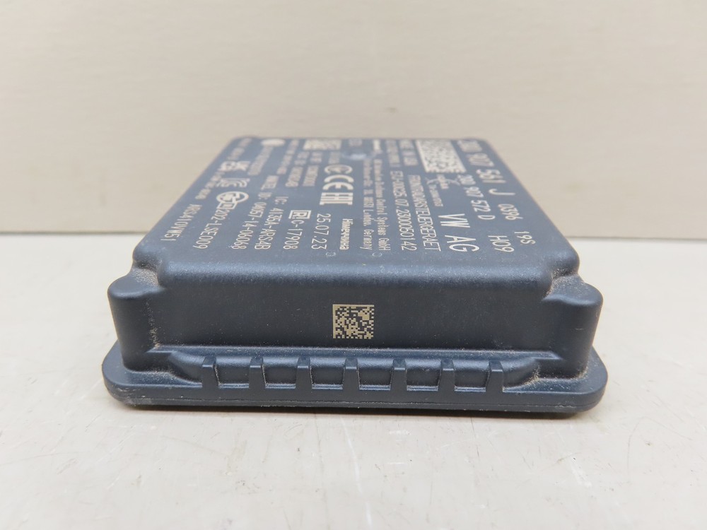 2022-2024 VOLKSWAGEN FRONT RADAR DISTANCE SENSOR MODULE OEM