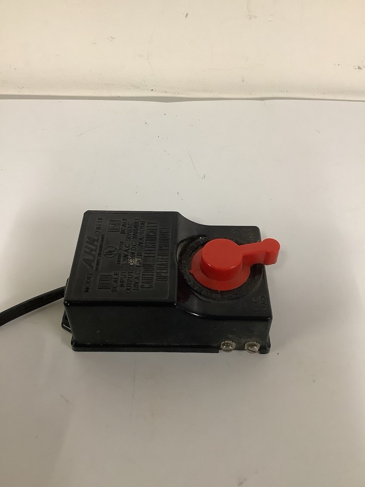 AHM Hobby Transformer Model 70210 HO Scale Train Control Power Pack