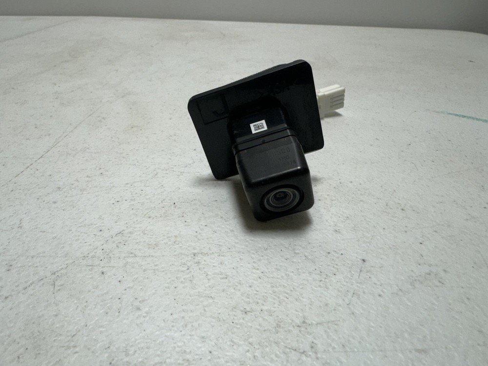 2017 2018 Forester Rear Back Up Tailgate Camera Oem 86267Sg500
