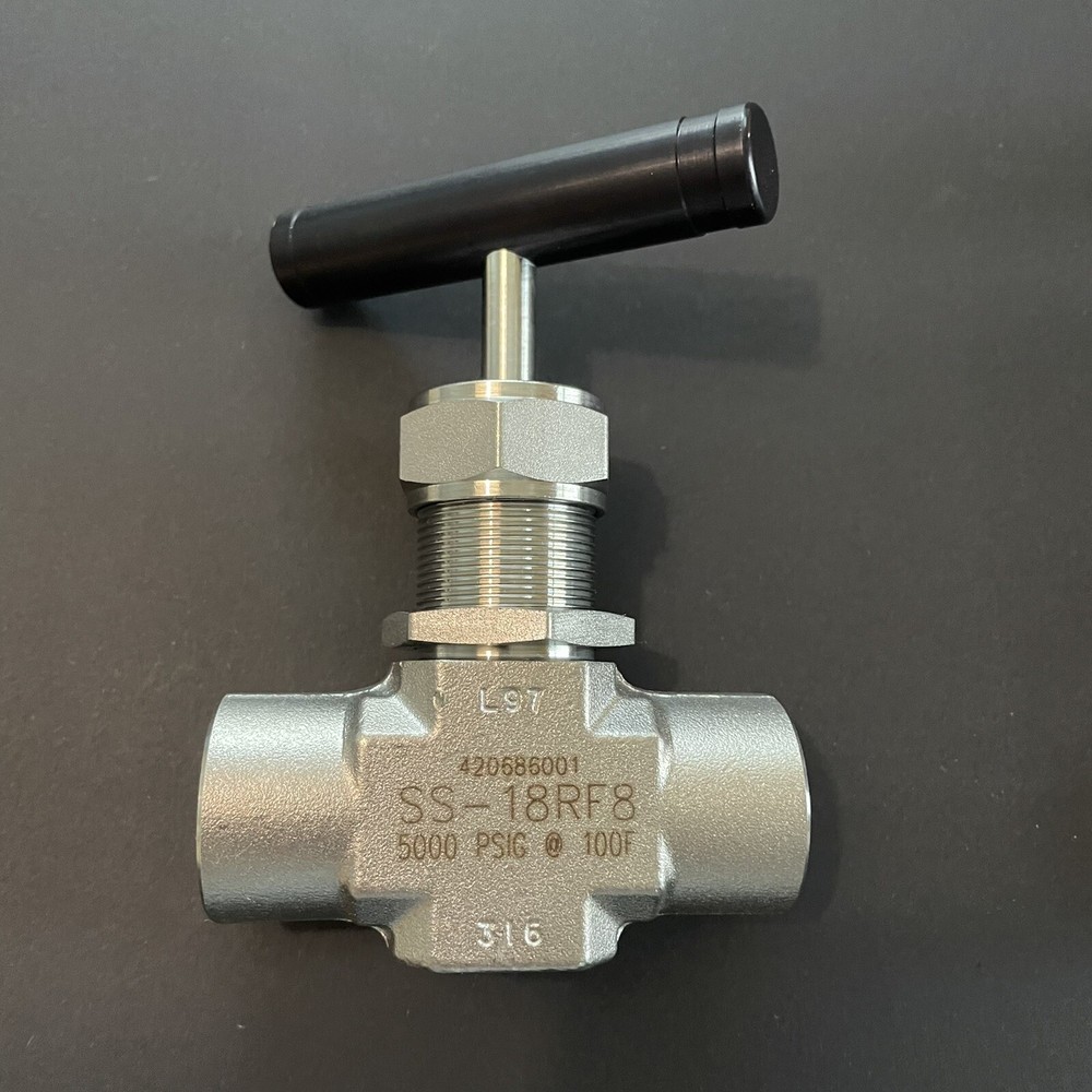 Swagelok SS-18RF8 Needle Valve, 1/2” fnpt, 5000 psig