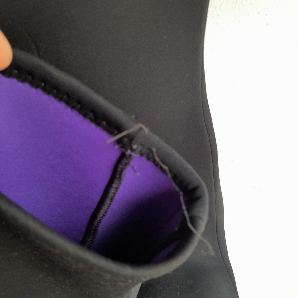 Youth Wetsuit COMP Size 14 Black Purple Retro