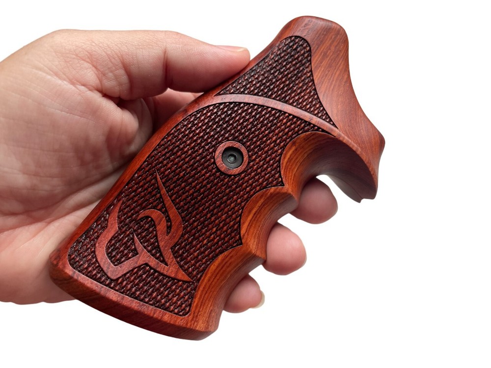 New handle Grips For Taurus Medium/Large Frame Square Butt .357 bul Hardwood #T4