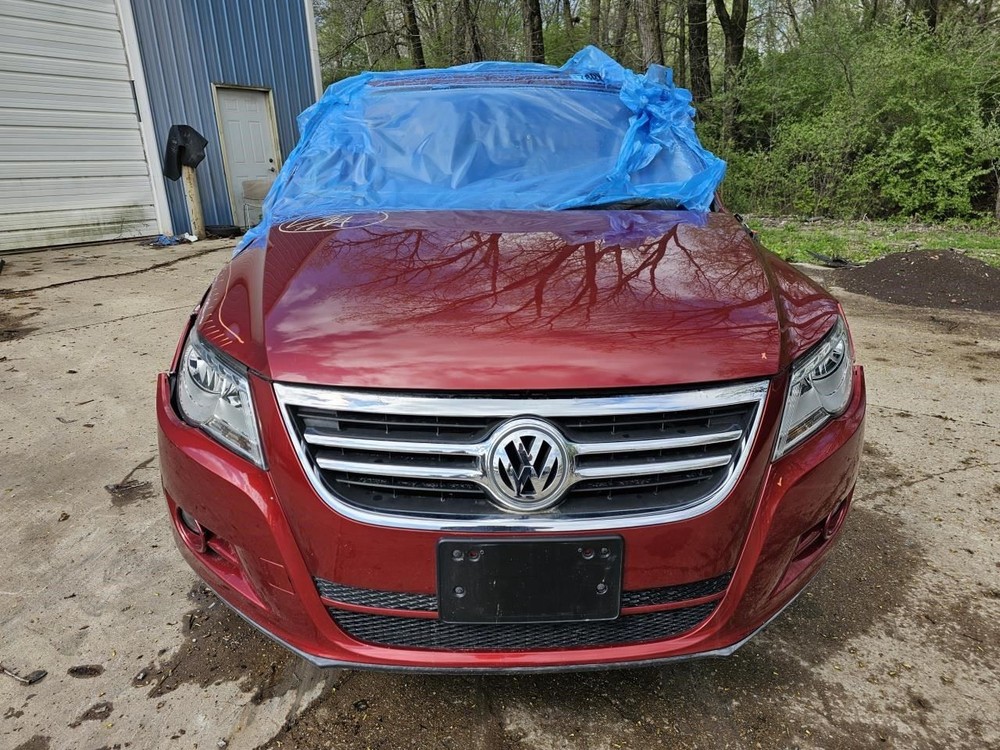 TIGUAN 2010 Headrest 2456034