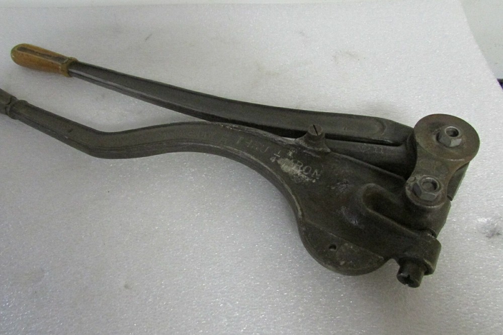 Roper Whitney Punch #8 Capacity 1/4 thru 1/4 Iron