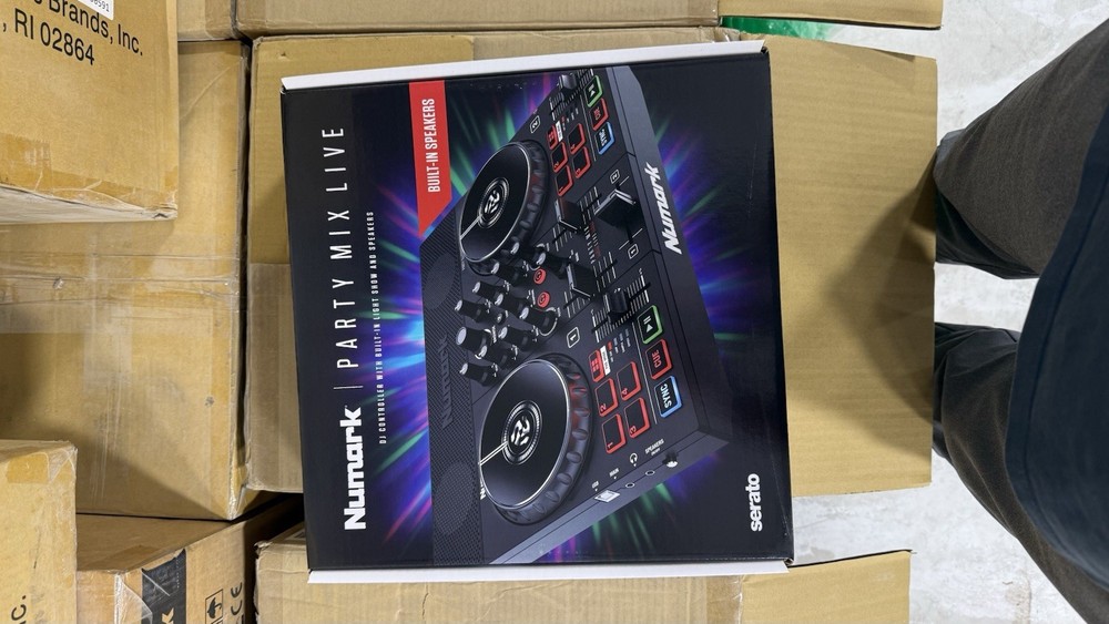 Numark Party Mix Live Double Deck Controller Built-in Speakers Light Show USB