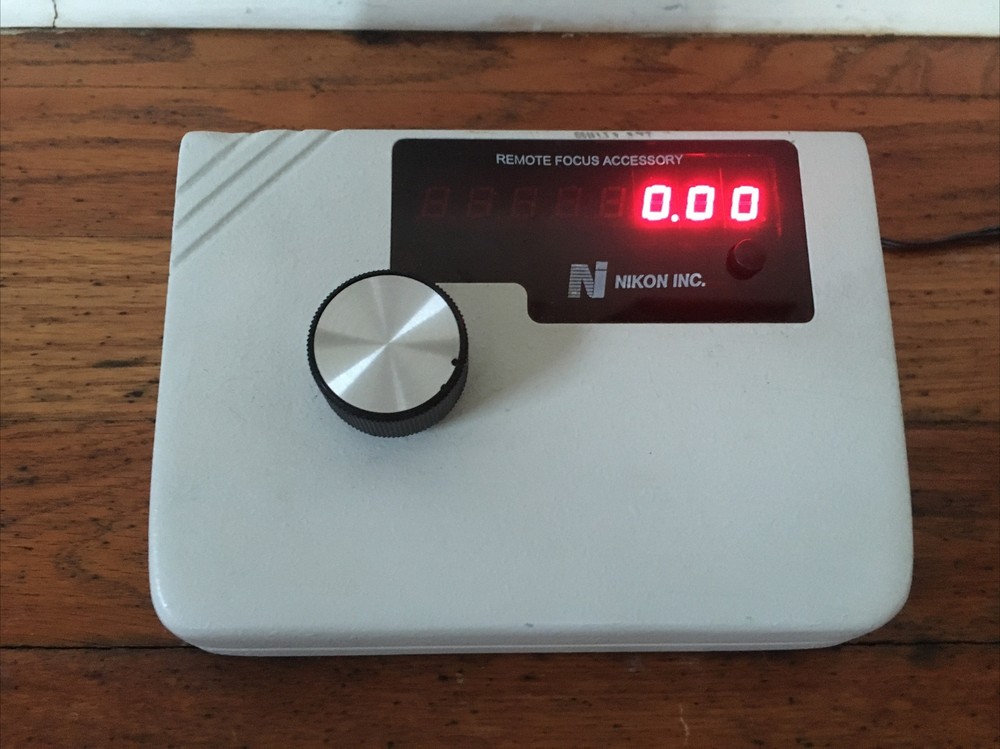 Nikon Remote Focus Accessory - Vertical Motor Controller Model 99644