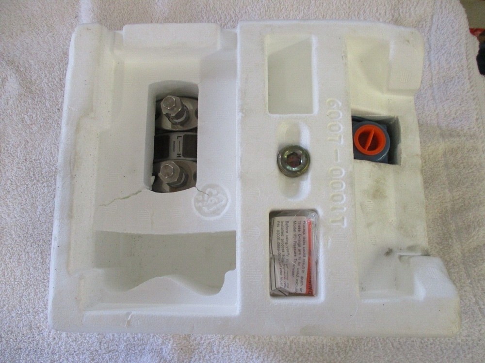 NIB ROSEMOUNT Pressure Transmitter 1151DP4S22M1