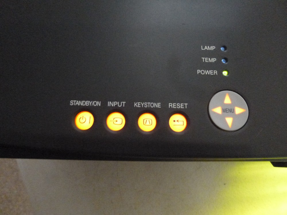 Viewsonic PJ551 Projector With Remote Bundle