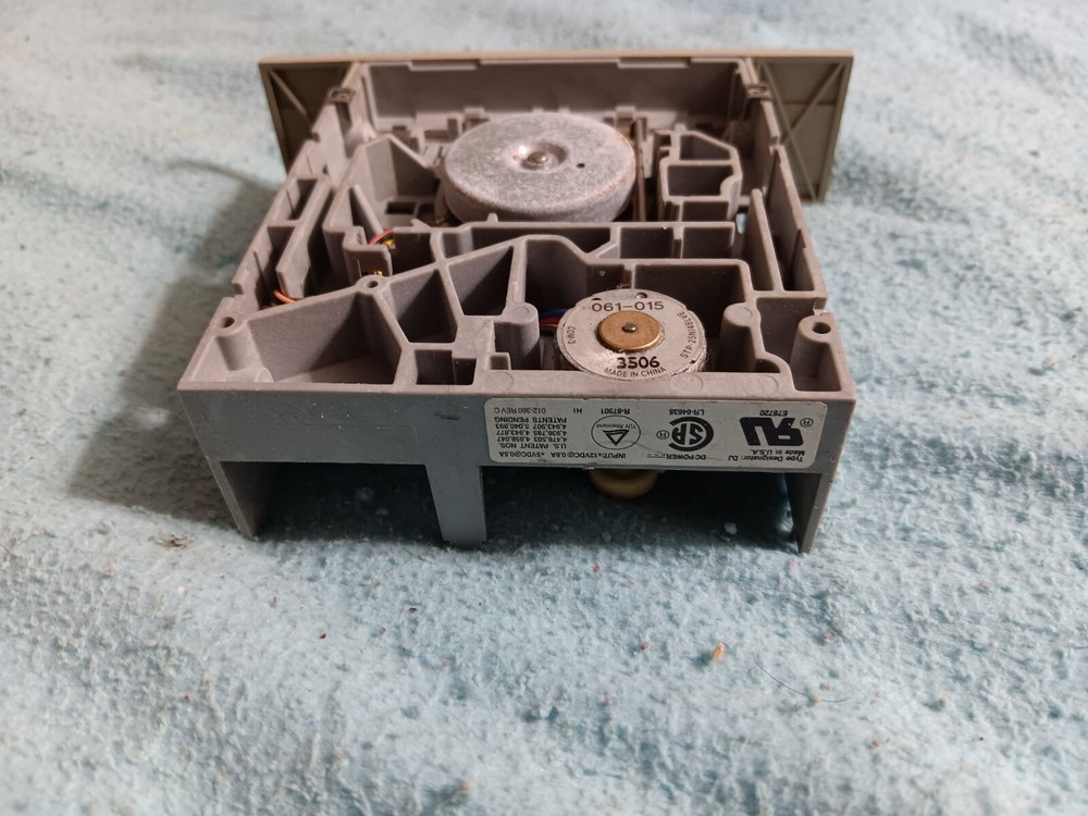 Vintage 250MB Digital Storage Tape Drive