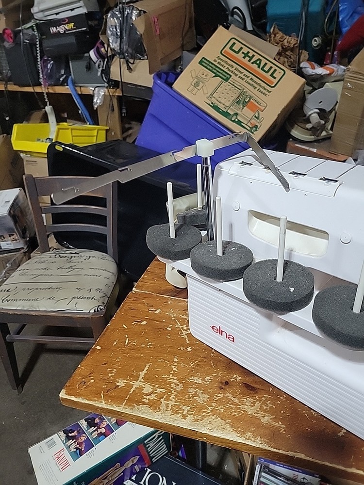 Elna Pro 905 DCX Serger Sewing Machine With Pedal