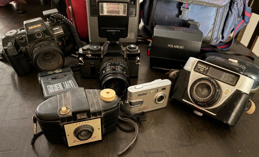 VINTAGE CAMERA LOT