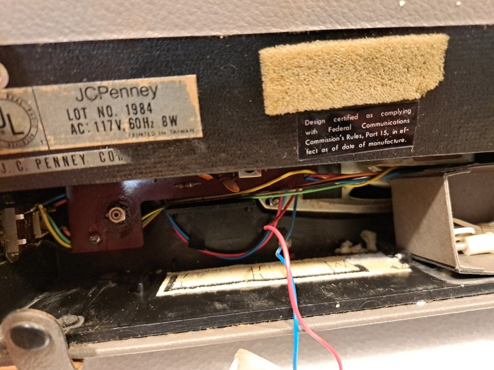 Vintage JC Penney Solid State Radio