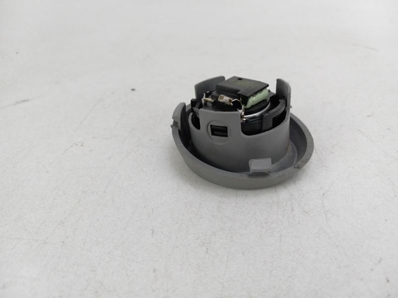 2005 DODGE DURANGO REAR LEFT RIGHT SPEAKER 7147
