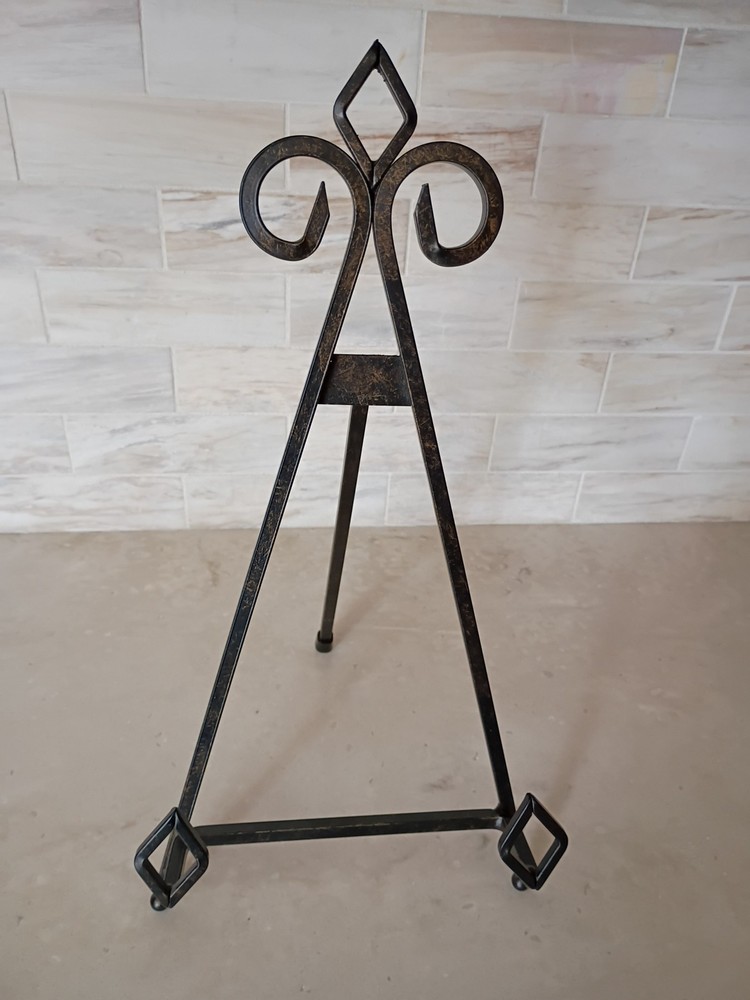Unmarked Metal Display Easel Stand Brown Scroll 14.5 x 7 Foldable