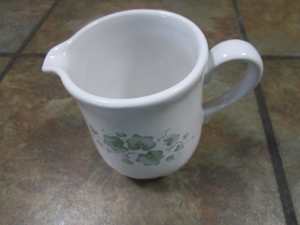 CORELLE ~ CALLAWAY ~4 1/8" CREAMER (NO SUGAR) ~ EUC