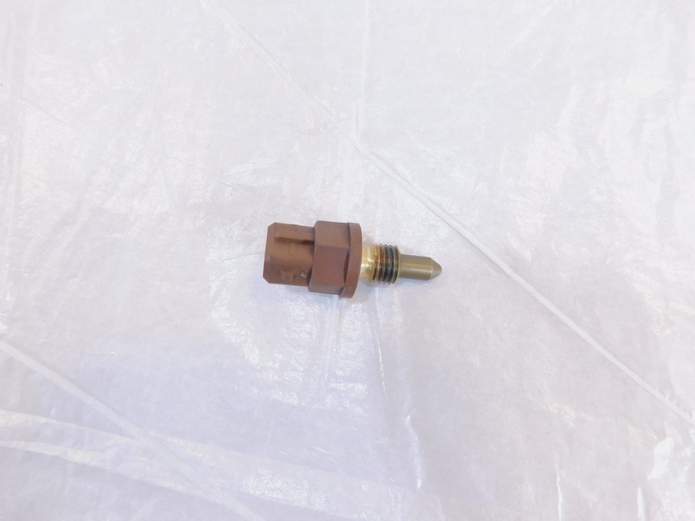 2000-2003 Triumph TT600 Electrical Engine Radiator Temperature Sensor