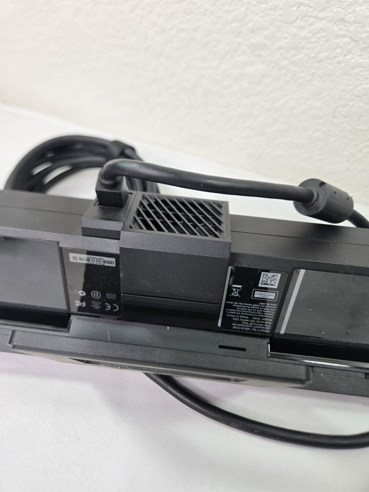 Microsoft Xbox One Kinect Camera Motion Sensor Bar Black Model 1520