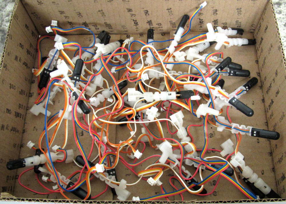 Honeywell 50053955-001 2-5/8" Long Water Heater Gas Valve Temperature Sensor