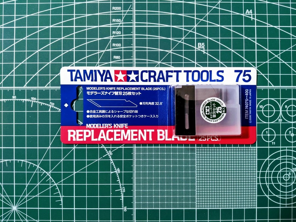 Tamiya Craft Tools MODELER'S KNIFE REPLACEMENT BLADE (25PCS.) 74075