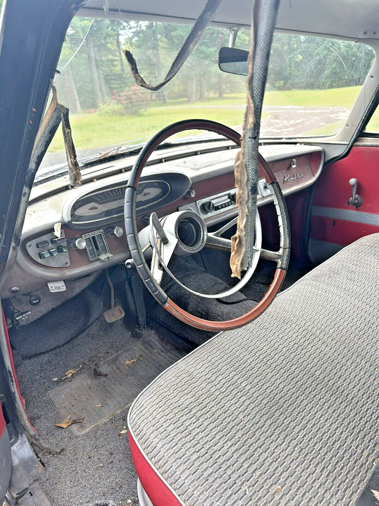 1961 RAMBLER CLASSIC -AMERICAN MOTORS