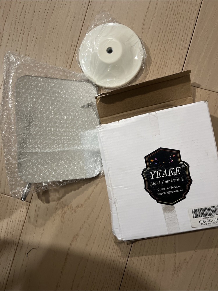 Yeake cosmetic mirror. Movable