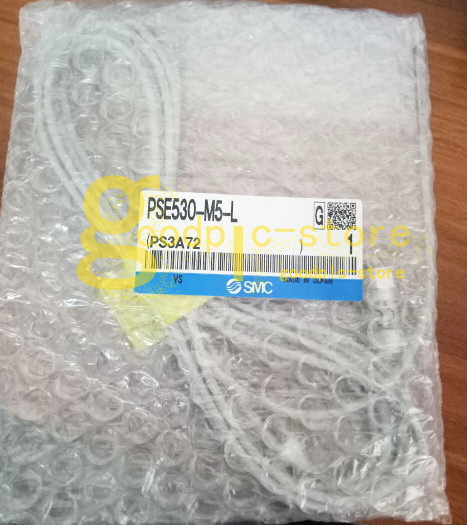 1PCS SMC PSE530-M5-L Pressure Sensor NEW