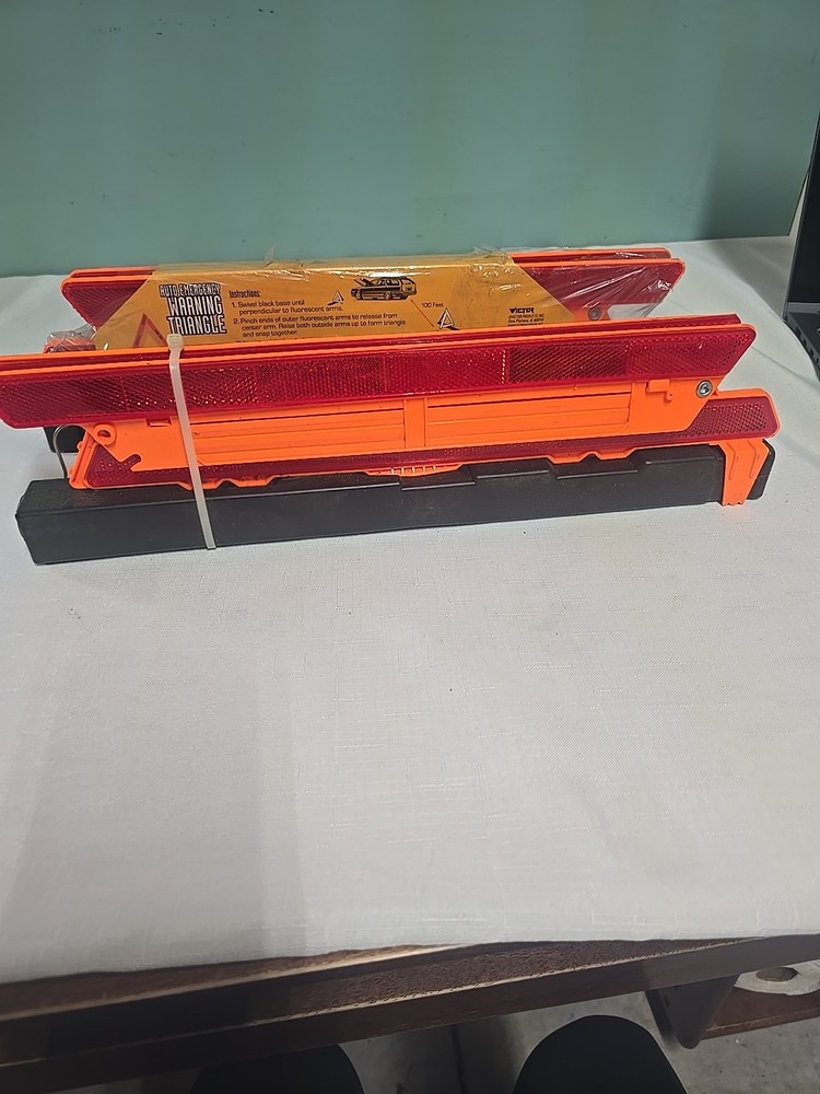 Lot Of 2 Victor Folding Auto Emergency Warning Triangle Roadside Reflectors