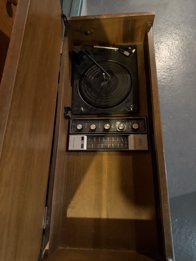 Sears Silvertone Solid State Stereo Console AM/FM Record Player