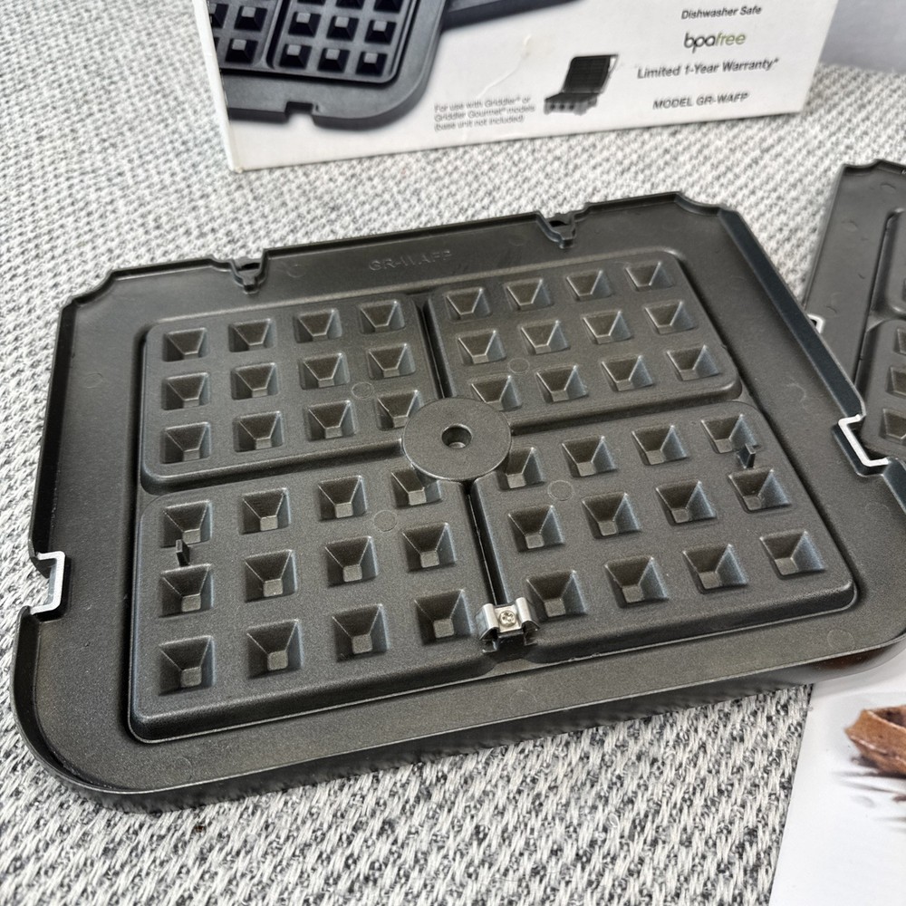 Cuisinart Griddler Waffle Plates Black Griddle Kit GR-WAFP use with Griddler
