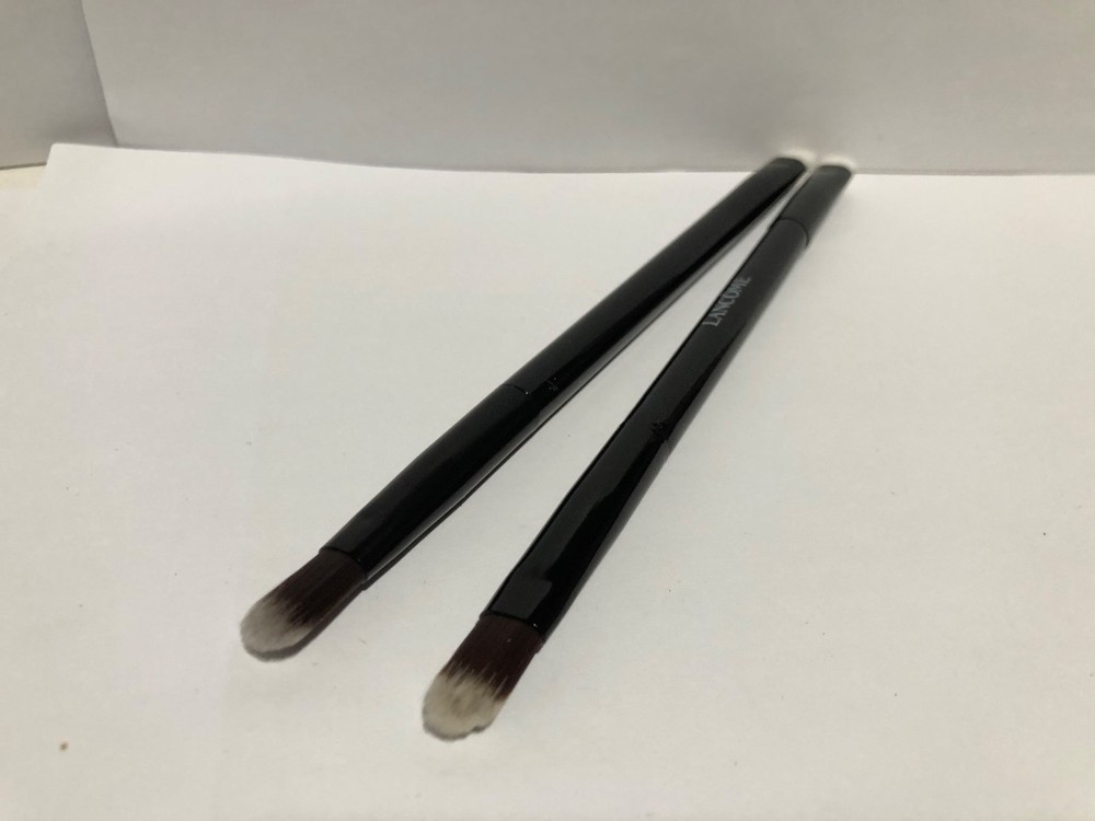Lot 2: Lancome Brush All Over Shadow/Liner Brushes