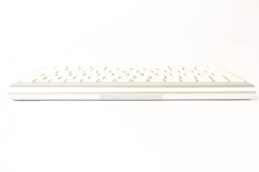 Genuine Apple Model A1314 Aluminum Wireless Bluetooth Keyboard