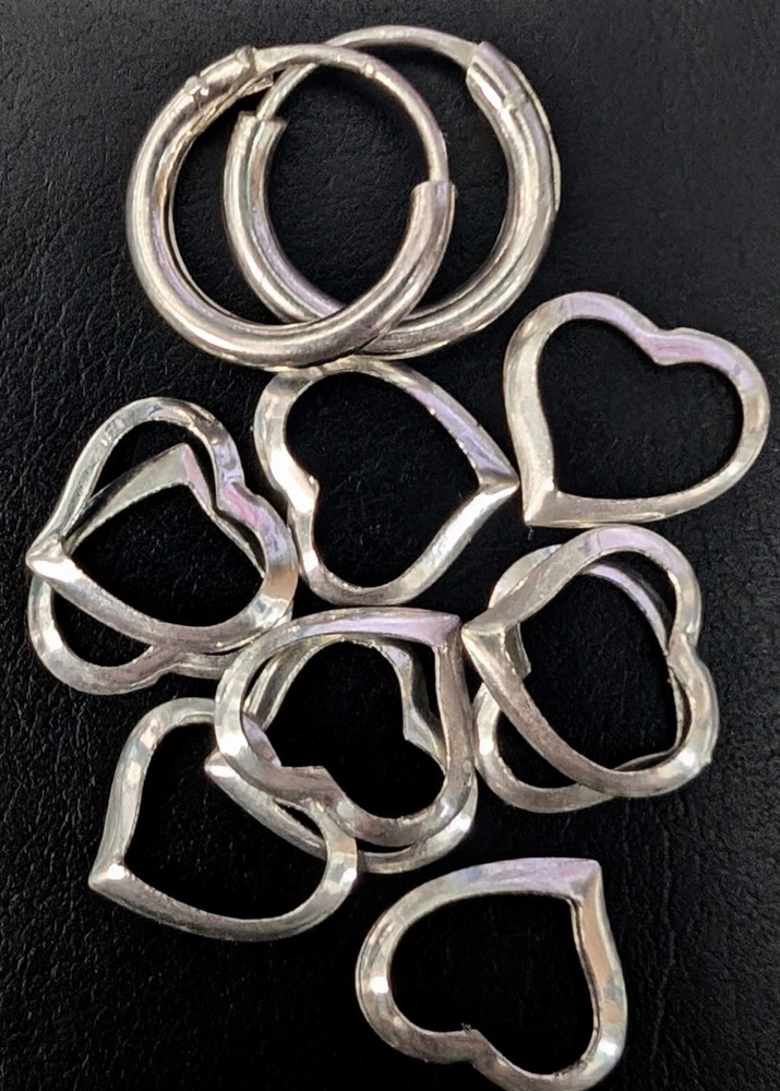 SILVER PENDANT AND EARRING SET