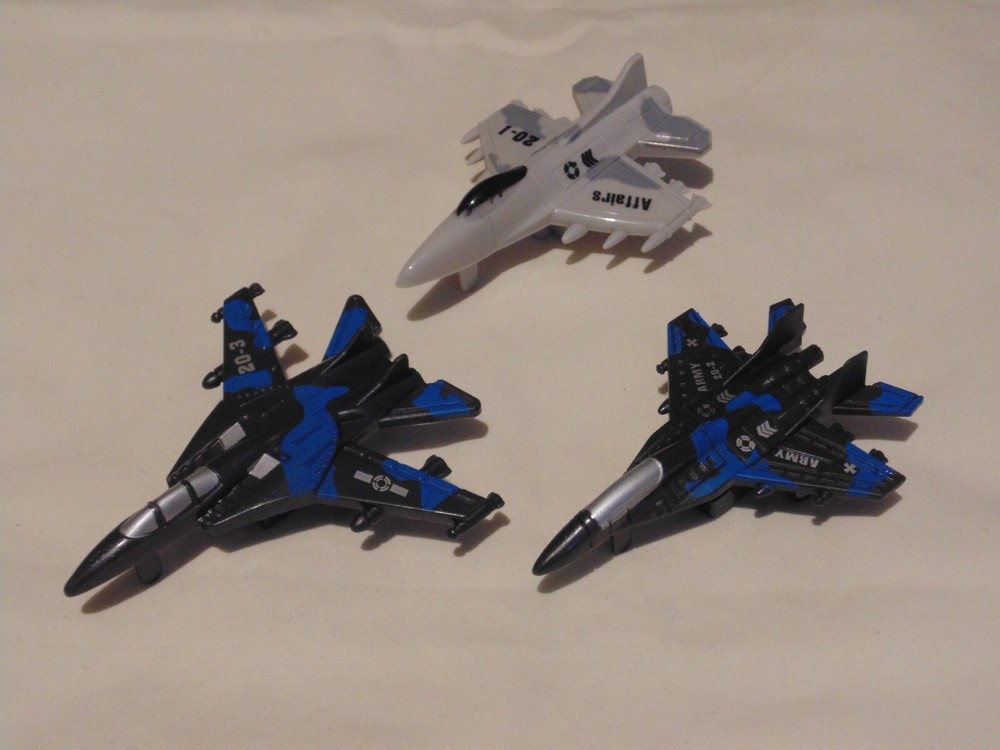 Naval Force Jet Fighter Bundle – Simple Plastic Toy with Pull Back Action – Used